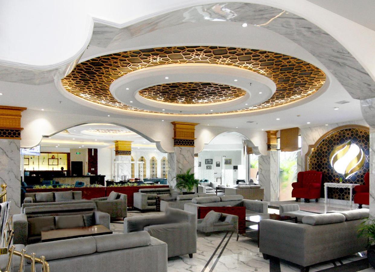 Hermes Palace Hotel בנדה אקה מראה חיצוני תמונה
